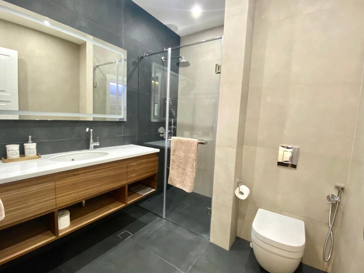 Heart Of Yerevan - City Center Luxury Apartments Exterior foto